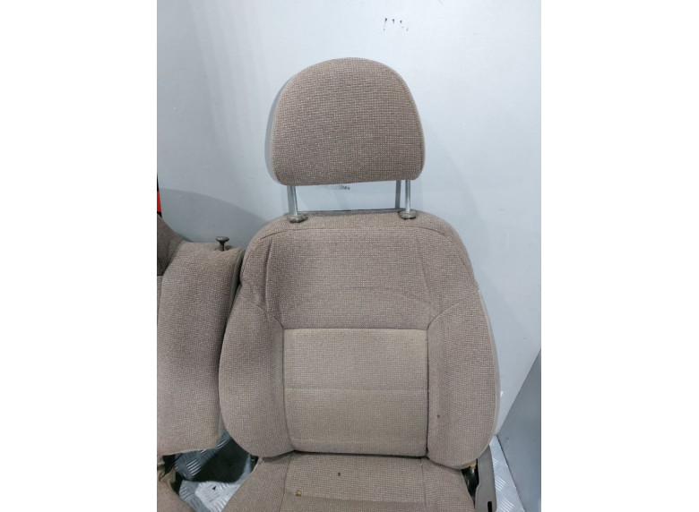 Салон (комплект сидений) к Kia Sportage, 2000г.