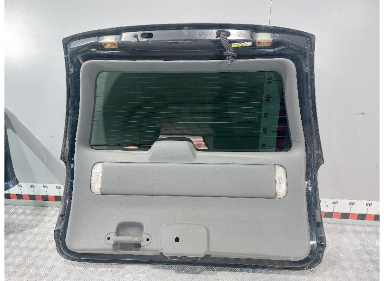 Крышка багажника (дверь 3-5) к Chrysler Grand Voyager, 2002г.