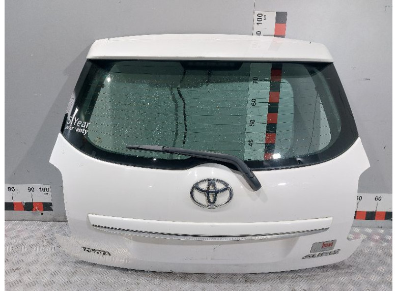 Замок багажника к Toyota Auris, 2011г.