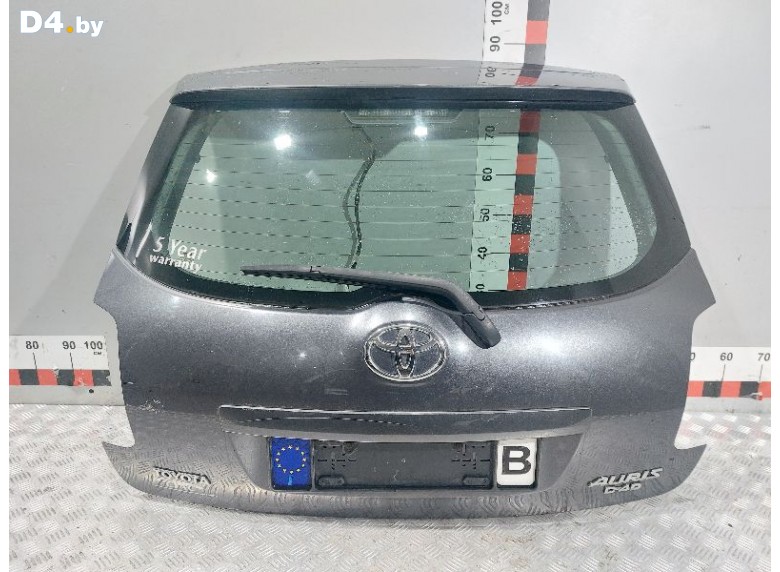 Кнопка открытия багажника к Toyota Auris undefined г.