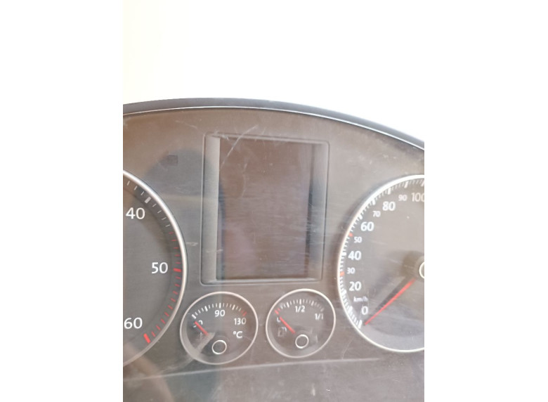 Щиток приборов (приборная панель) к Volkswagen Golf, 2005г.