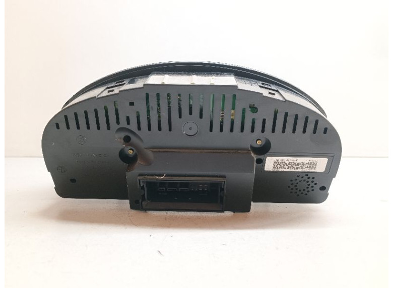 Щиток приборов (приборная панель) к Volkswagen Golf, 2005г.