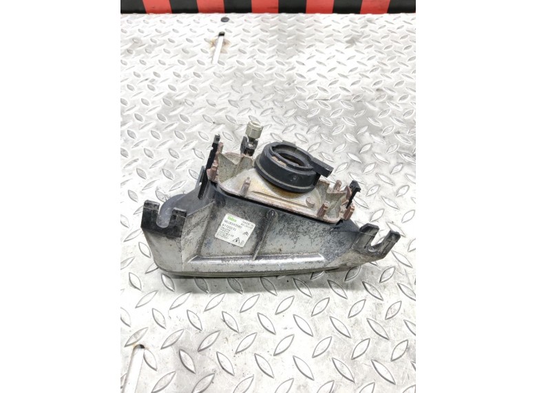 Фара противотуманная левая к Фара противотуманная левая к Citroen Saxo undefined г. Saxo