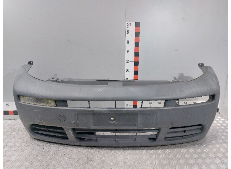 Бампер передний к Opel Vivaro, 2006г.