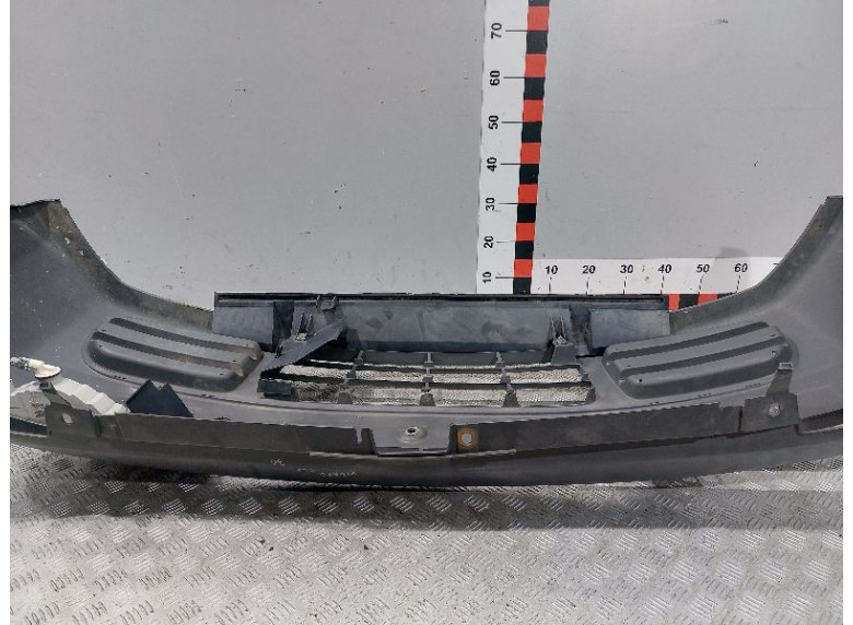 Бампер передний к Opel Vivaro, 2006г.