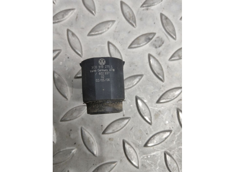 Датчик парктроника к Volkswagen Passat, 2006г.