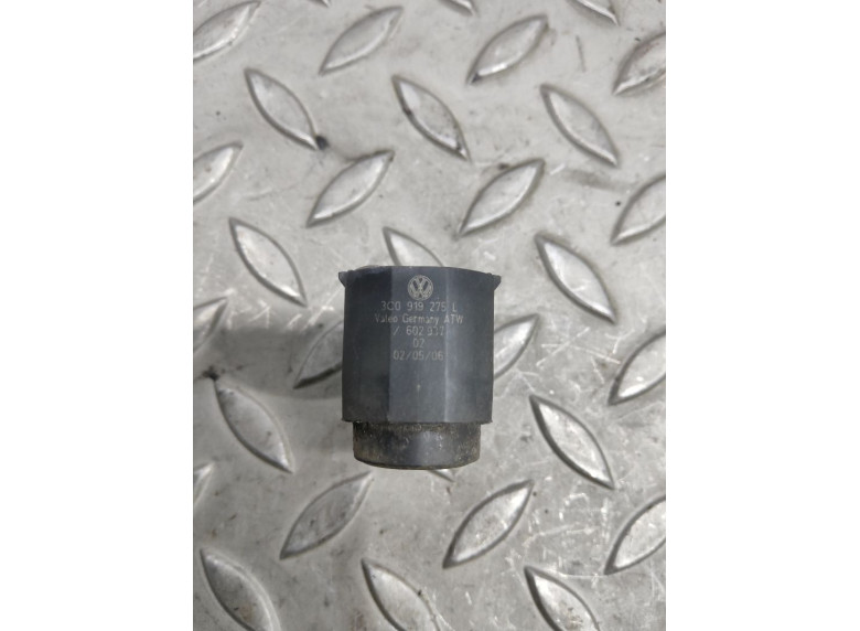 Датчик парктроника к Volkswagen Passat, 2006г.