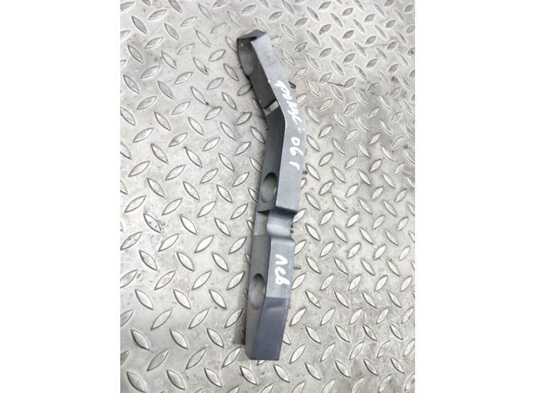 Кронштейн крепления бампера переднего к Кронштейн крепления бампера переднего к Ford Focus undefined г. Focus