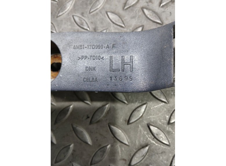 Кронштейн крепления бампера переднего к Кронштейн крепления бампера переднего к Ford Focus undefined г. Focus