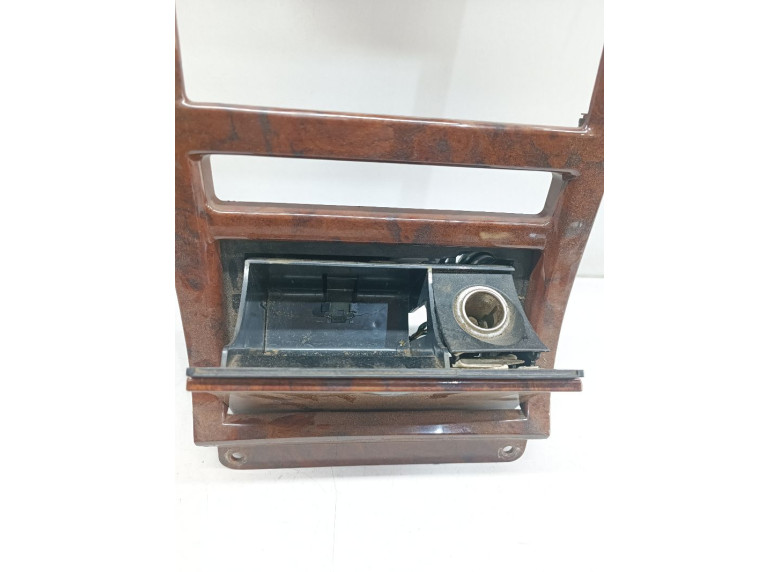 Пепельница к SsangYong Korando, 1998г.