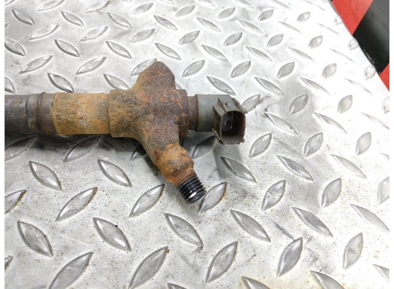 Форсунка к Форсунка к Toyota Avensis undefined г. Avensis