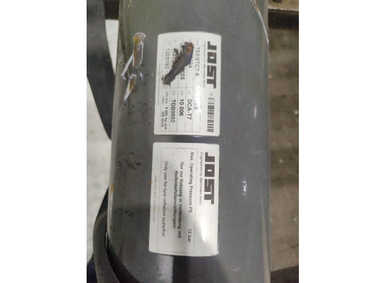 Ось колеса к Ось колеса к Schwarzmueller Прицеп undefined г. SVKT-24