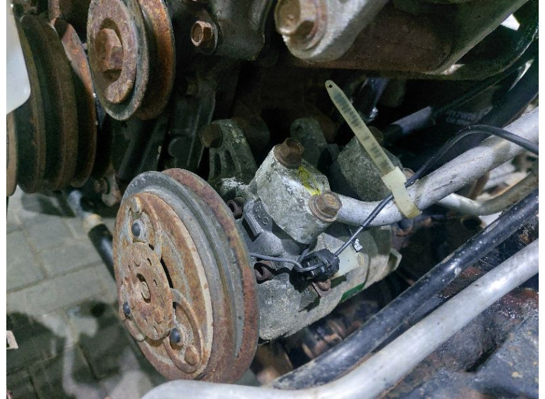 Компрессор кондиционера к Nissan Terrano, 2000г.