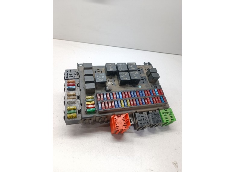 Блок предохранителей к DAF XF