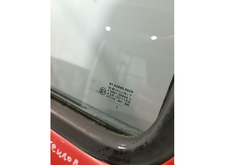 Стекло двери передней левой к MAN TGL, 2005г.