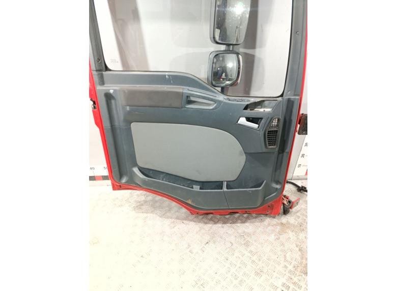 Обшивка двери передней левой (дверная карта) к MAN TGL, 2005г.