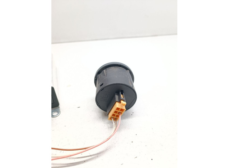 Блок управления блокировкой дифференциала к MAN TGL, 2005г.