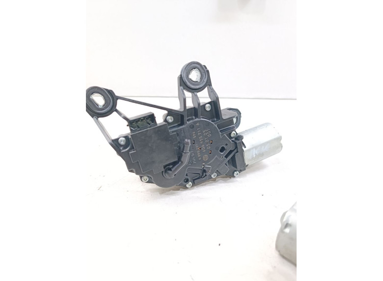 Моторчик заднего стеклоочистителя (дворника) к Volkswagen Polo, 2004г.