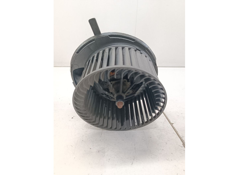 Моторчик печки к Volkswagen Passat, 2008г.