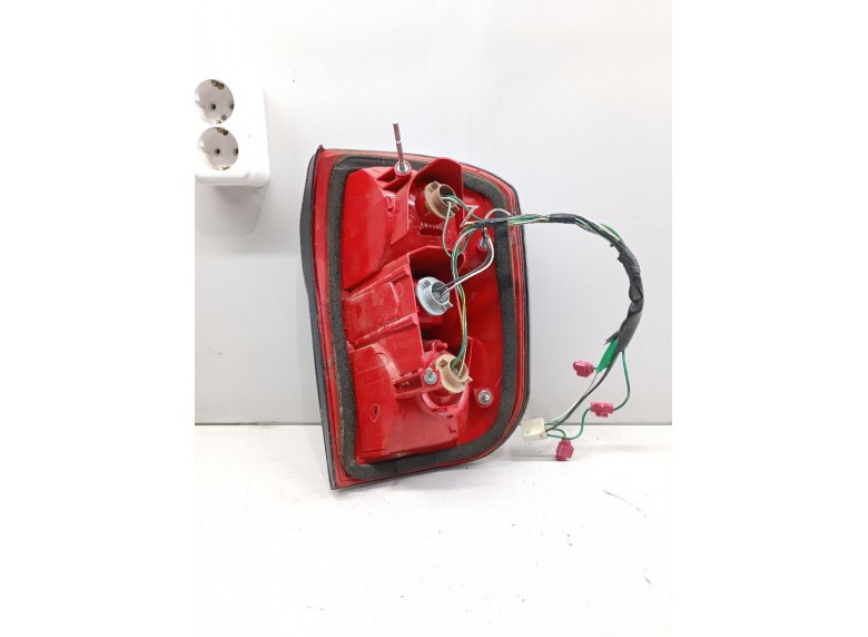 Фонарь задний левый к Фонарь задний левый к Toyota RAV4 undefined г. RAV4