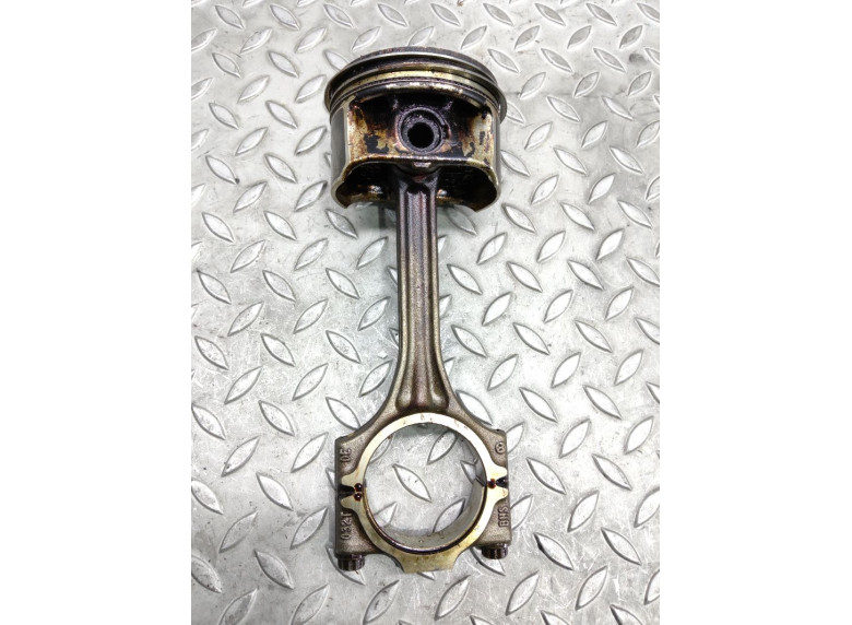 Поршень к Volkswagen Golf, 2000г.