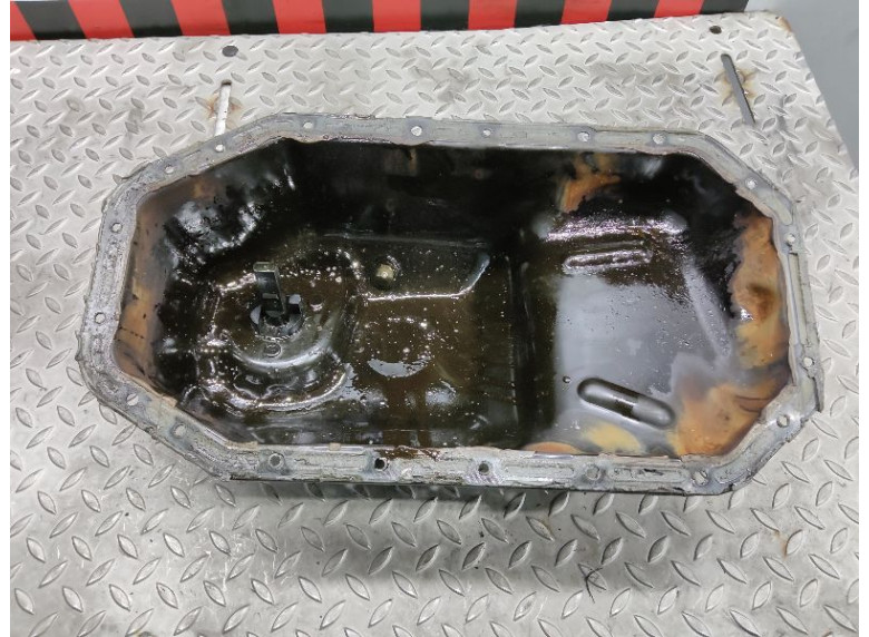 Поддон к Volkswagen Golf, 2000г.