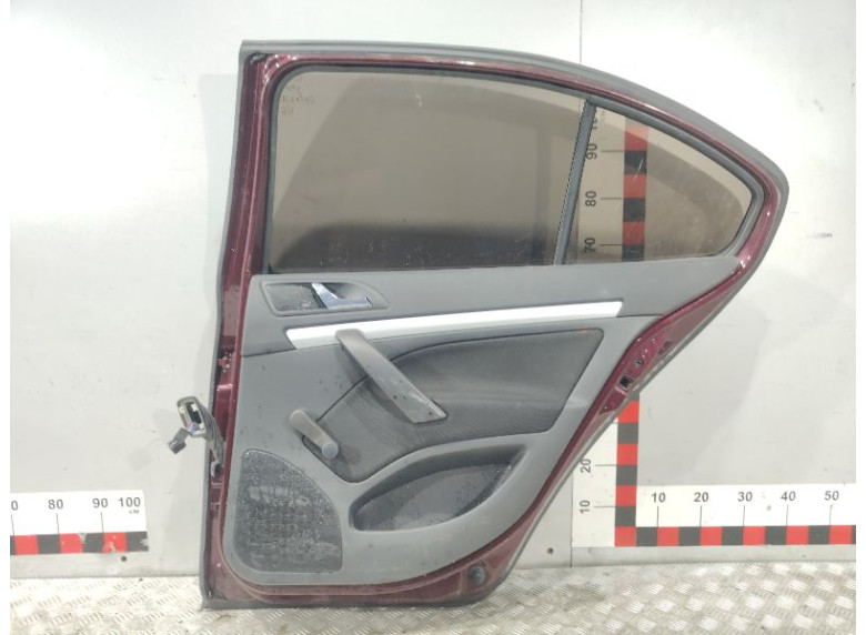 Дверь задняя правая к Дверь задняя правая к Skoda Octavia undefined г. Octavia