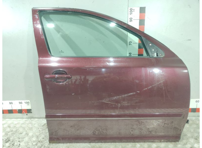 Дверь передняя правая к Skoda Octavia