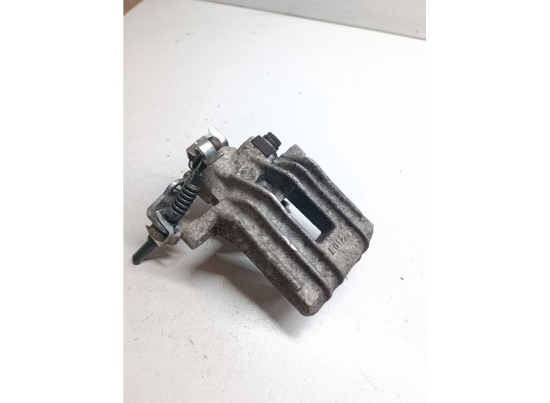 Суппорт задний правый к Volkswagen Polo, 2003г.