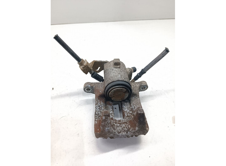 Суппорт задний левый к Volkswagen Golf, 2002г.