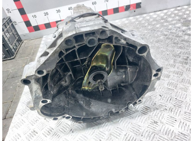 КПП механическая (МКПП) к Audi A4, 2003г.