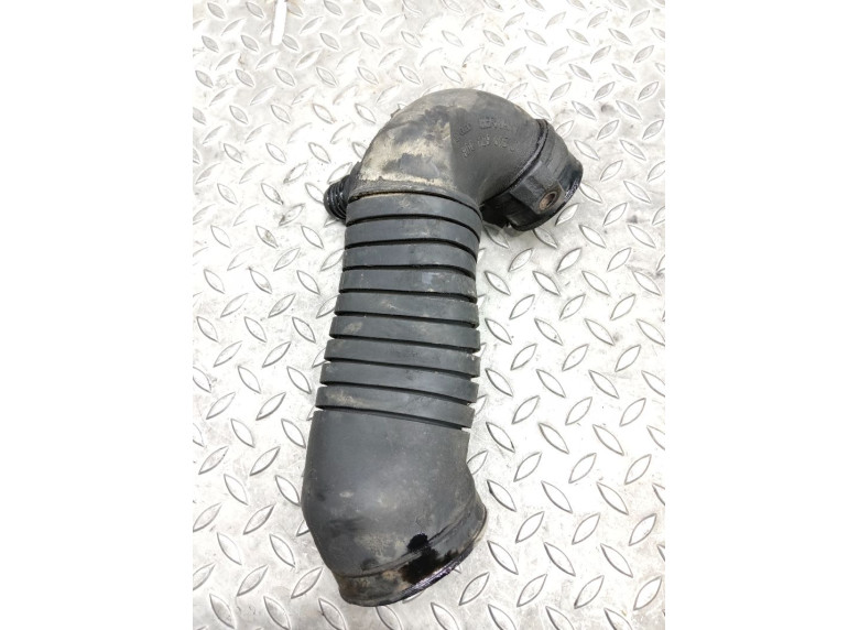 Патрубок турбины к Volkswagen Passat, 2001г.