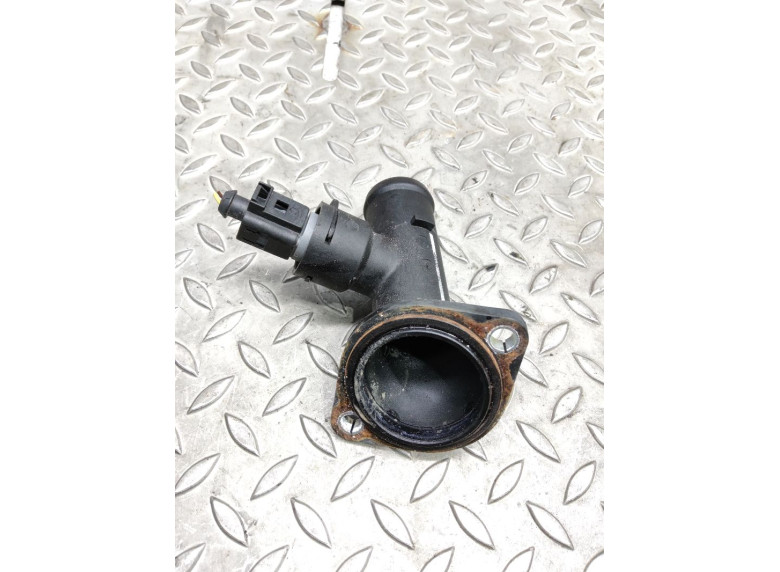 Корпус термостата к Volkswagen Passat, 2006г.