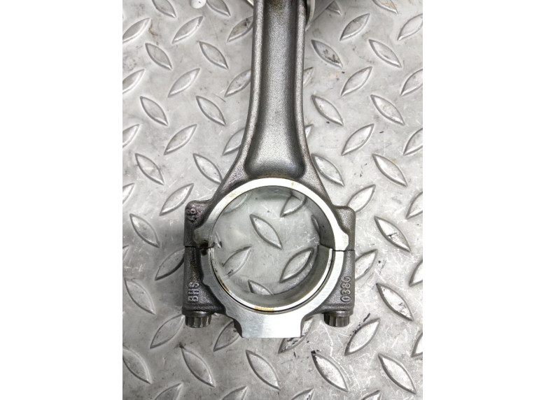 Поршень к Volkswagen Passat, 2006г.