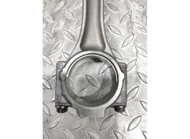 Поршень к Volkswagen Passat, 2006г.