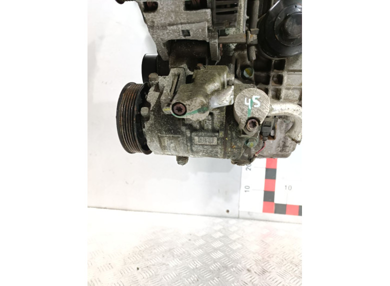 Компрессор кондиционера к Volkswagen Polo, 2003г.