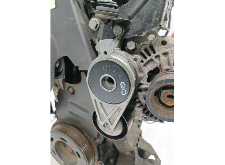 Натяжитель ремня генератора к Volkswagen Golf, 2000г.