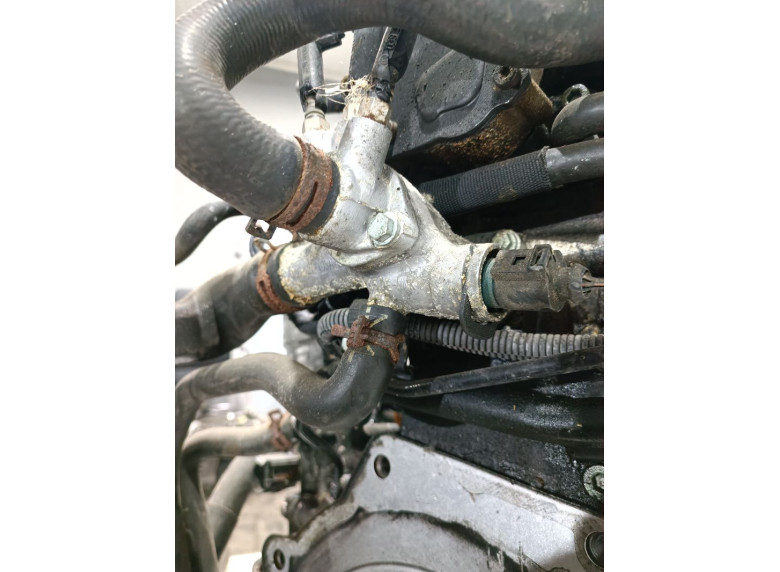 Фланец (тройник) системы охлаждения к Volkswagen Golf, 2001г.