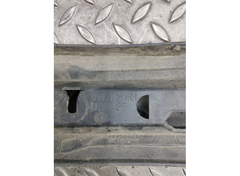 Молдинг (накладка кузовная) к Opel Zafira, 2003г.