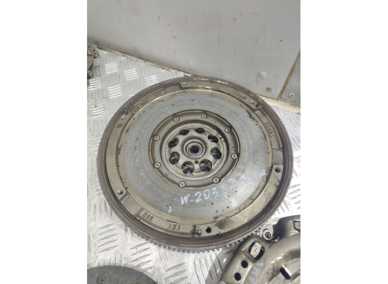 Комплект сцепления к Mercedes C W203, 2002г.