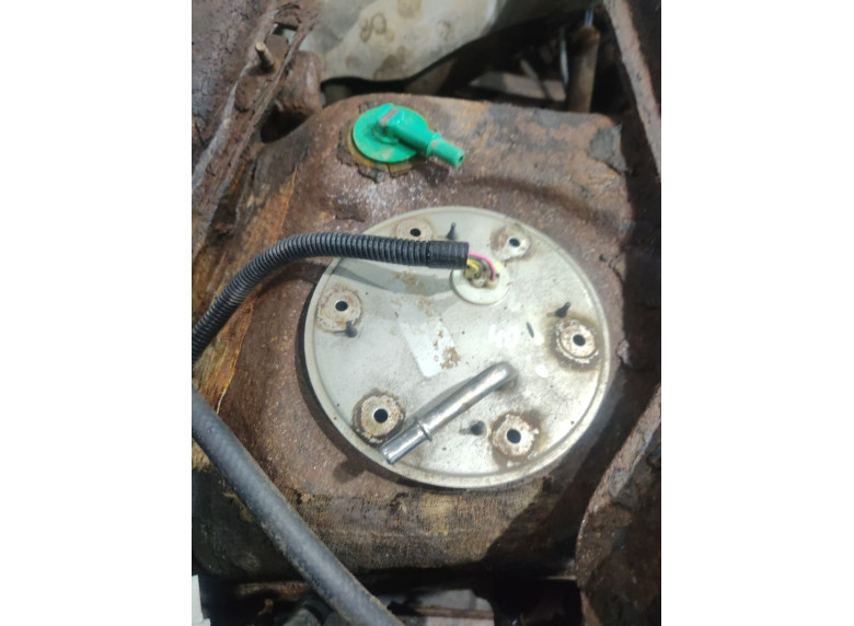 Насос топливный к Ford Explorer, 1999г.