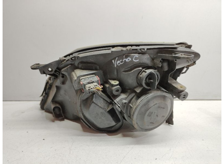 Фара правая к Opel Vectra, 2003г.