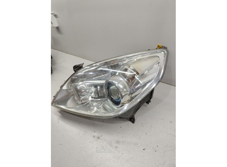 Фара левая к Opel Vectra, 2005г.