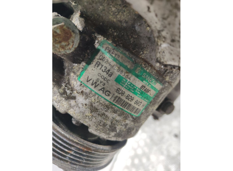 Компрессор кондиционера к Volkswagen Polo, 2003г.