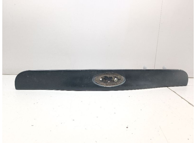 Накладка подсветки номера к Ford Explorer, 1999г.