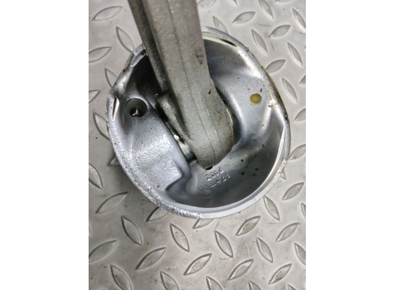 Поршень к Поршень к Volvo V40 undefined г. V40