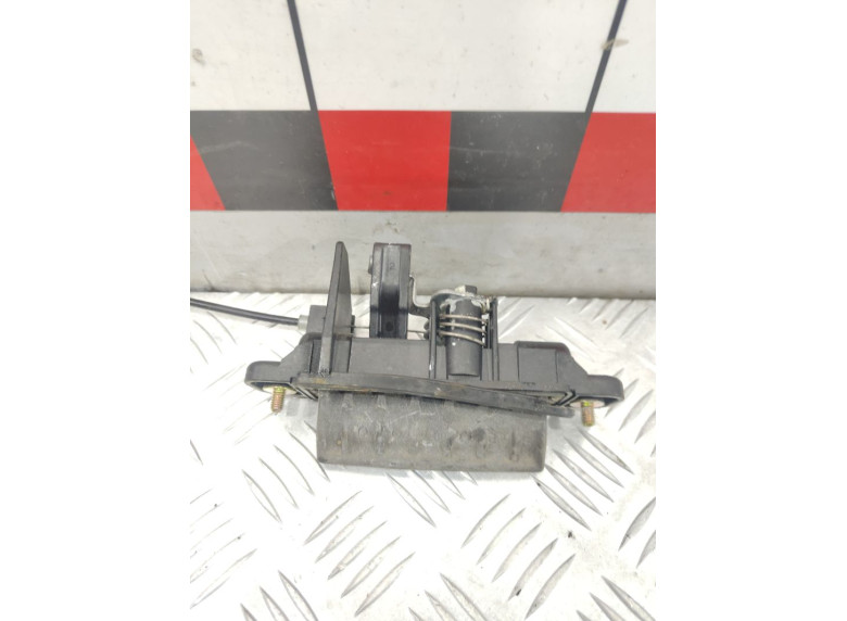 Ручка открывания багажника к Mazda 3