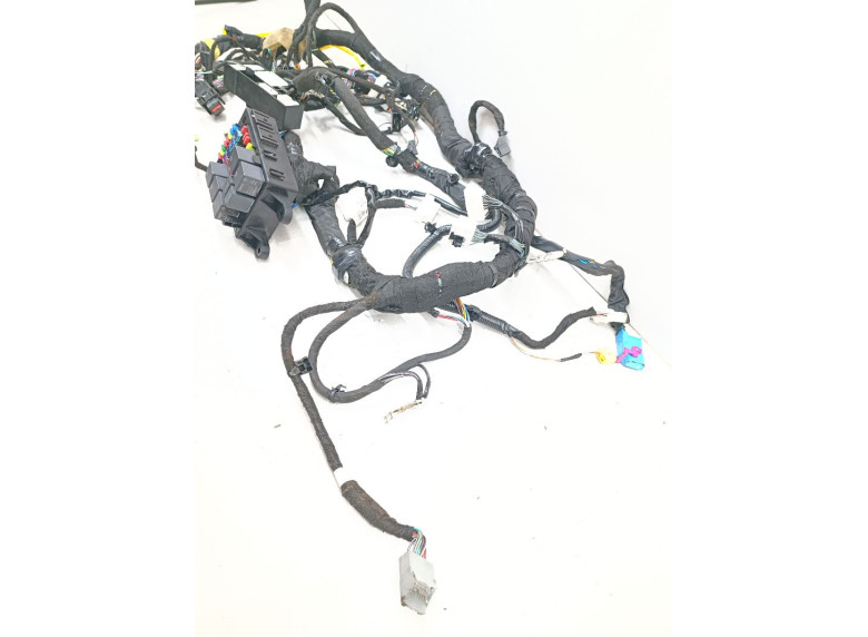 Проводка салона к Geely Atlas, 2018г.