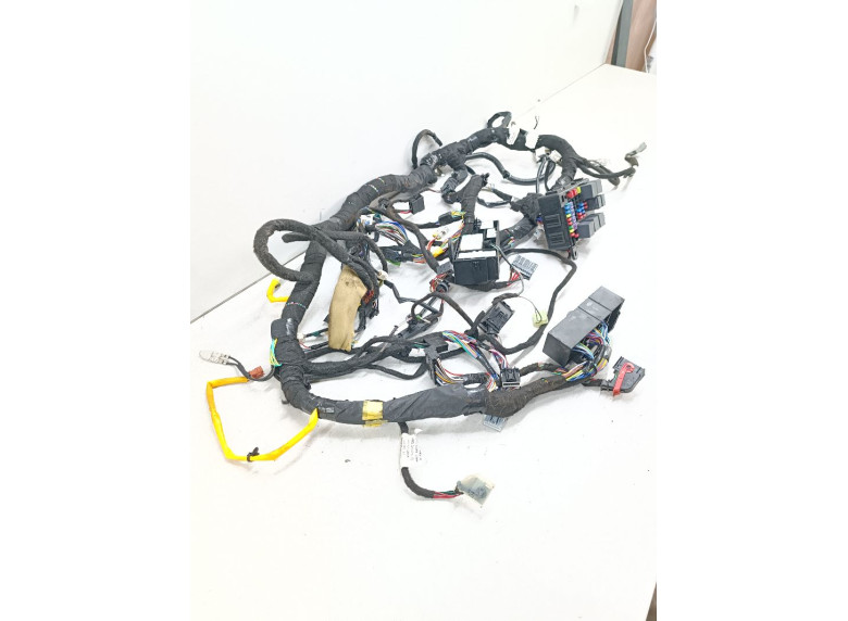 Проводка салона к Geely Atlas, 2018г.