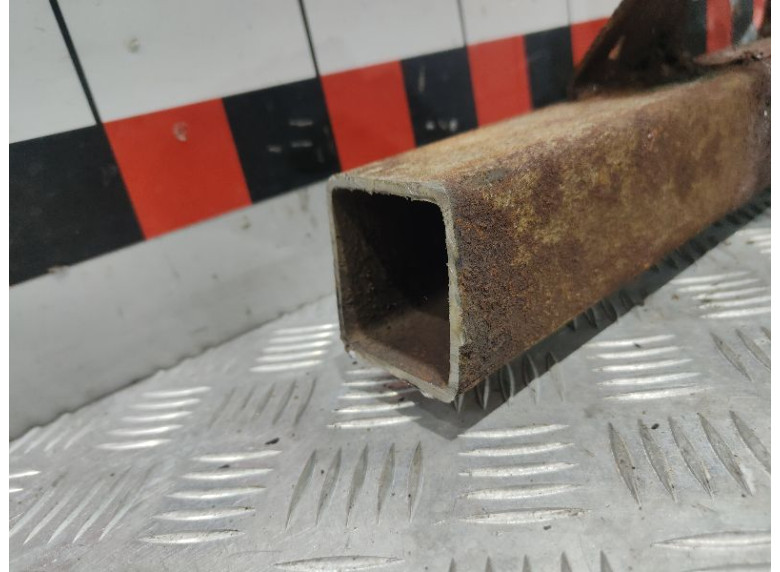 Прицепное устройство (фаркоп) к Mitsubishi Pajero, 2002г.